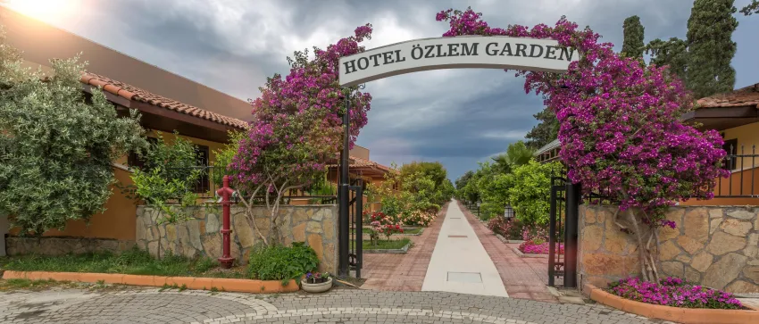 Ozlem Garden Hotel 3*-3