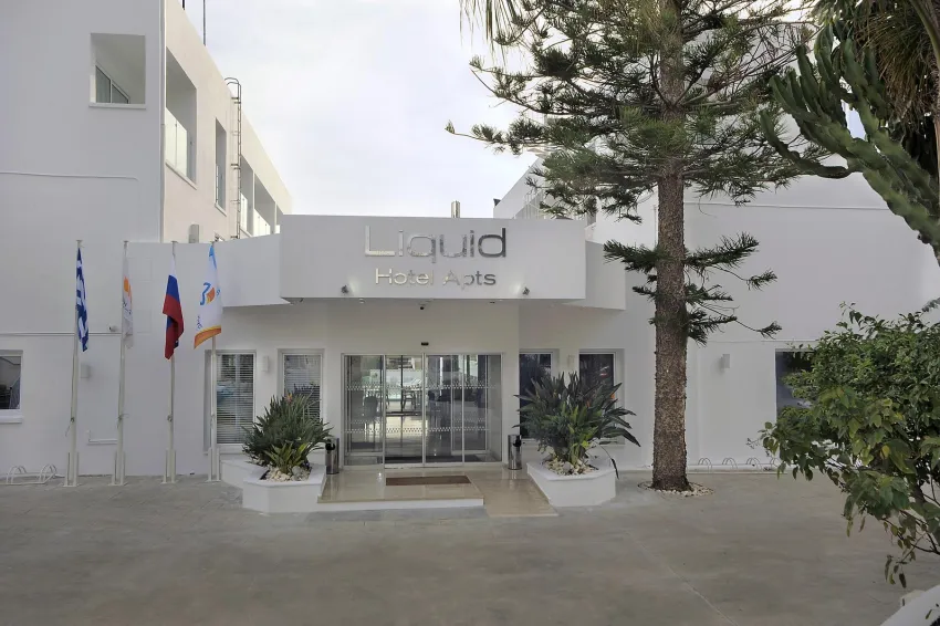 Liquid Hotel Apartments 4*-1