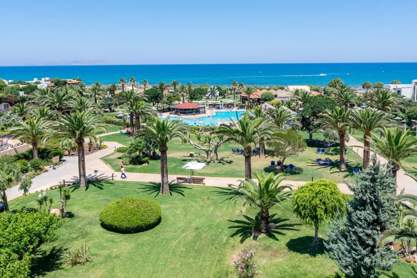 Anissa Beach and Village 4*-5