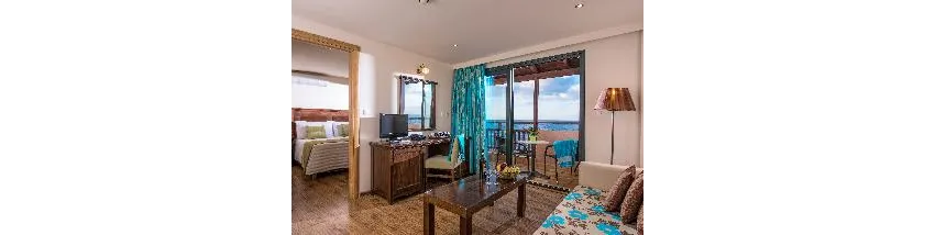 Koutrakis Suites 4*-8