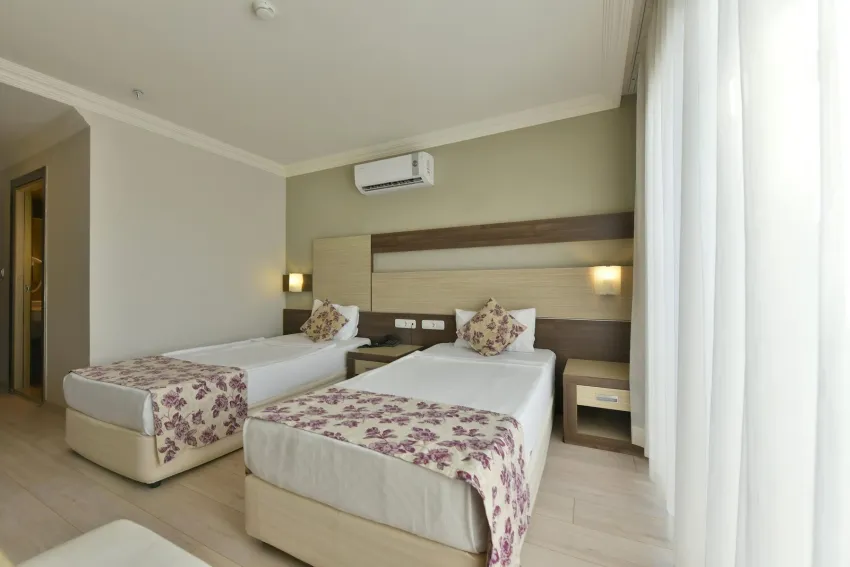 Royal Garden Beach Hotel 5*-25