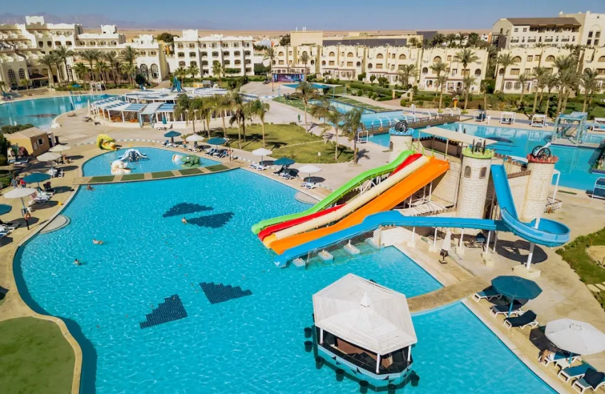 Royal Lagoons Resort & Aquapark 5*-12