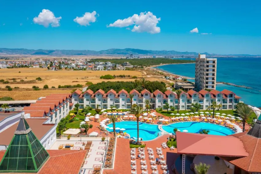 SALAMIS BAY CONTI HOTEL & CASINO  5*-33