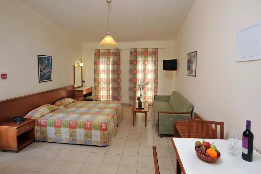 Nissiana Hotel & Bungalows 3*-7