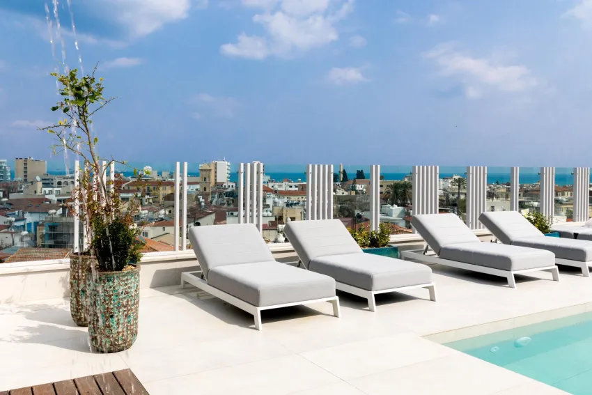 Hotel Indigo Larnaca (Adults Only) 4*-4