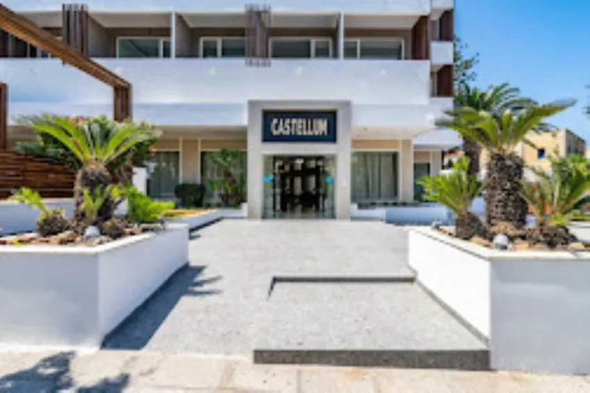 Castellum Suites 4*-2