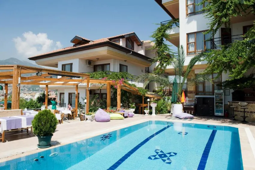 VILLA SONATA HOTEL  3*-5