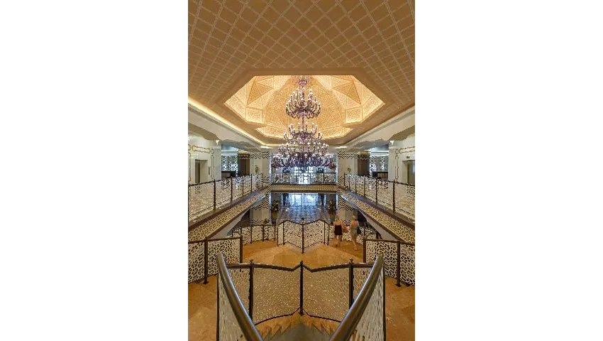 Royal Taj Mahal 5*-10