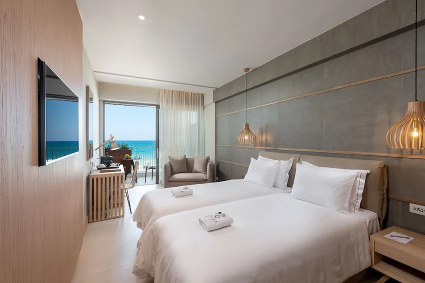 Ikones SeaFront Luxury Suites 4*-16