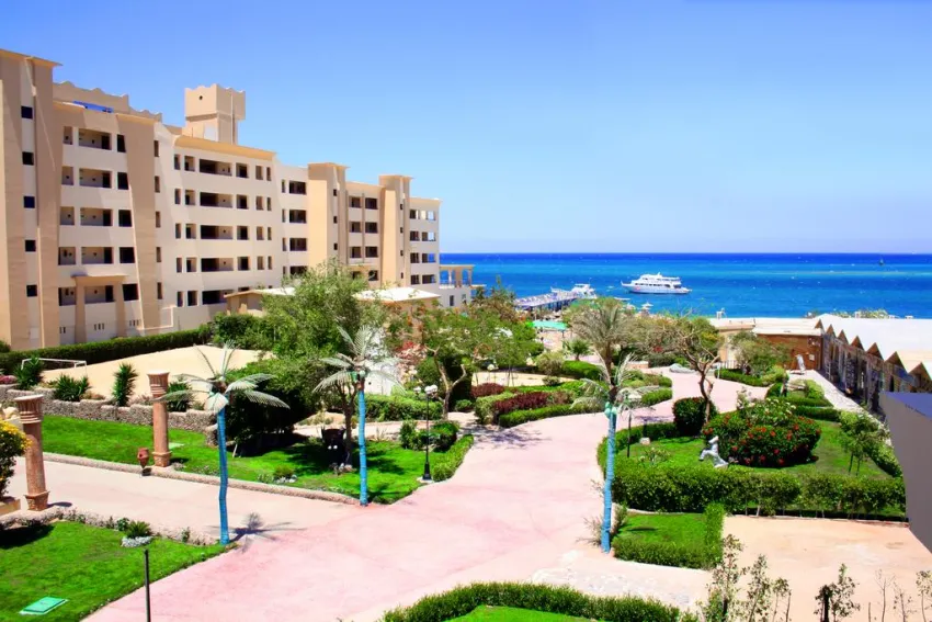 KING TUT RESORT  4*-12