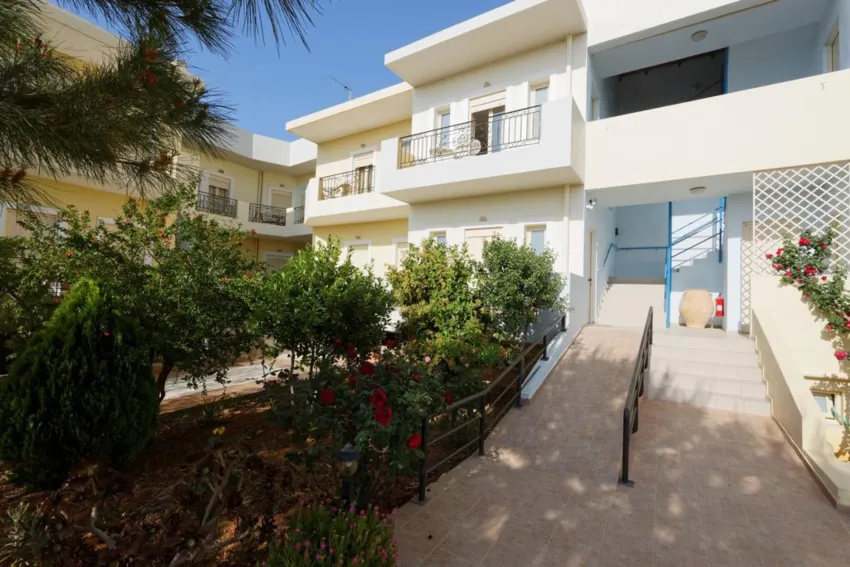 Fotis Studios And Apartments -3