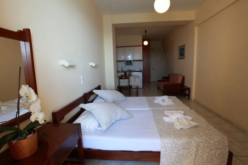 Danaos Beach Apartments 3*-9