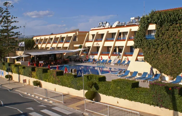 Napa Prince Hotel Apartments 3* - Ayia napa - Cipru