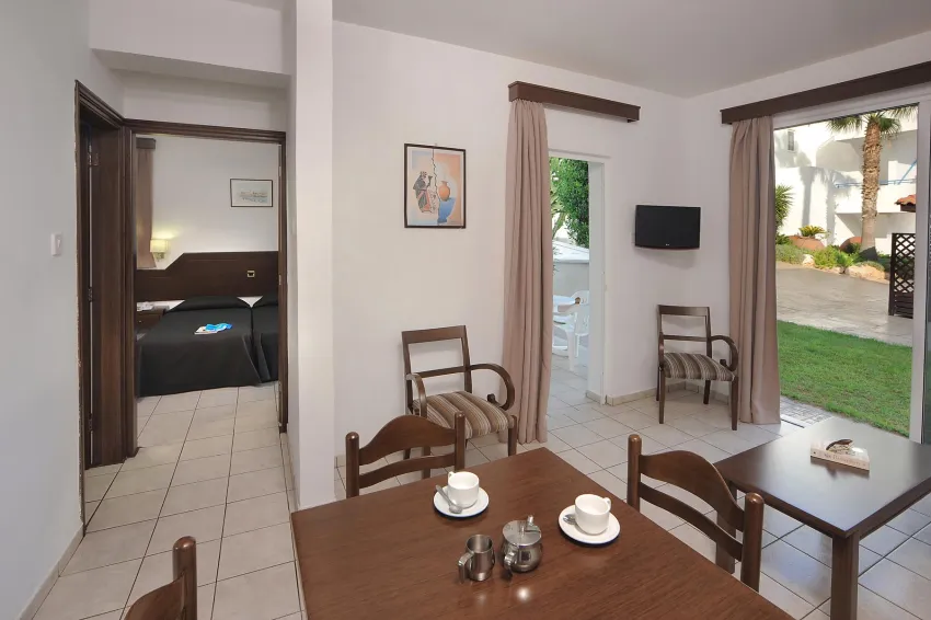 Petrosana Hotel Apartments 3*-5