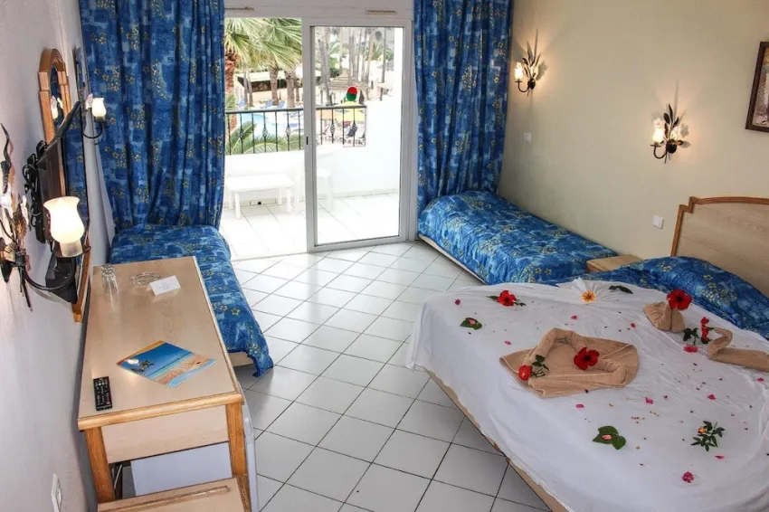 Hotel Nesrine Hammamet 4*-6