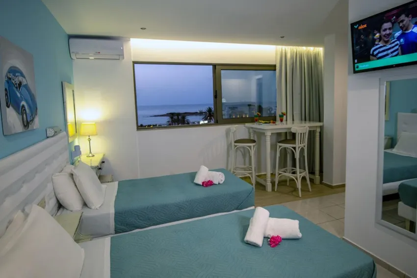 Kastro Beach Apartments 3*-4