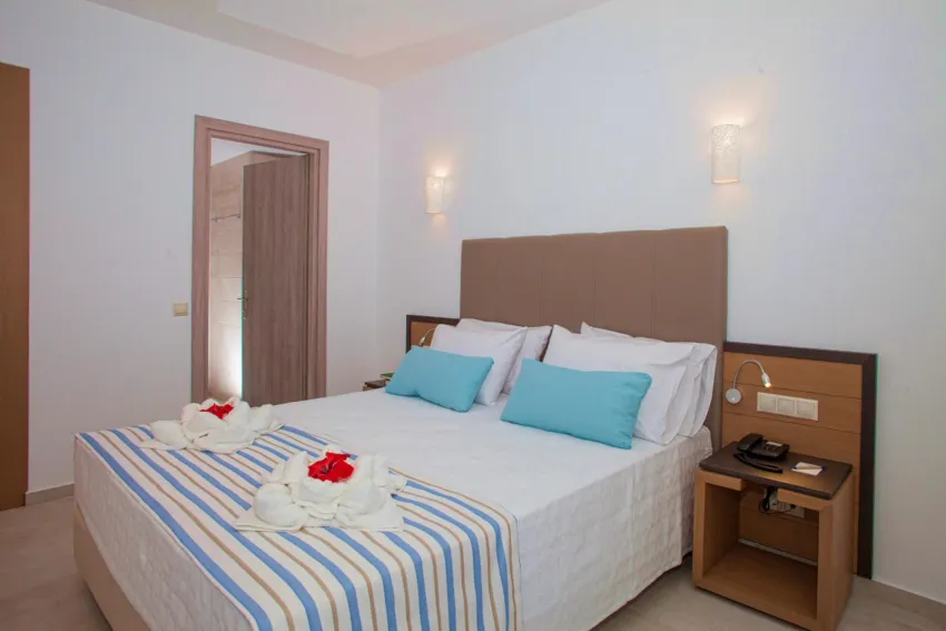 Minos Aparthotel 4*-5