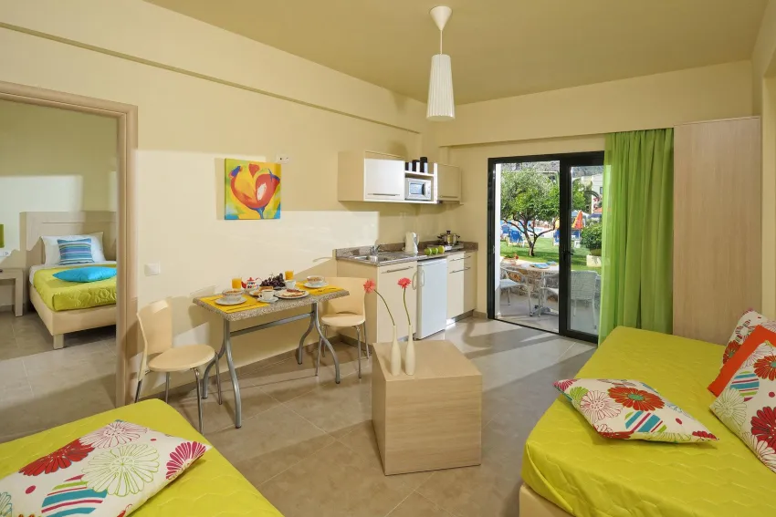 Kristalli Hotel Apartments 4*-8