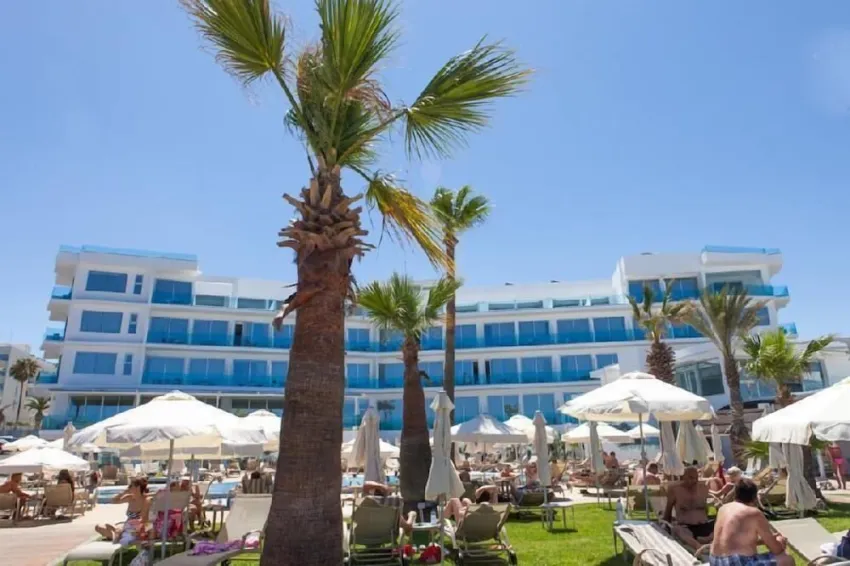 Vrissaki Beach Hotel 3*-73