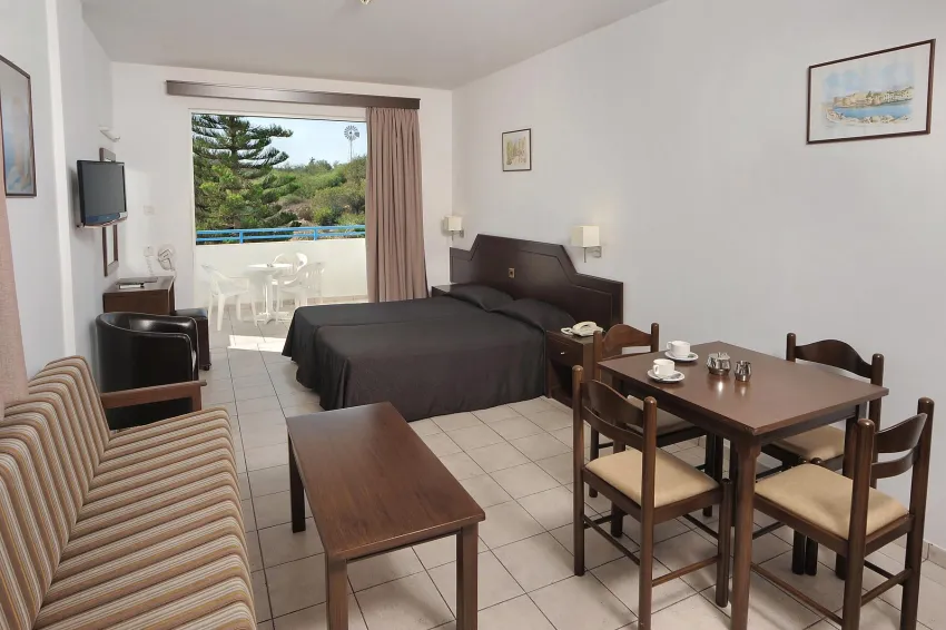 Petrosana Hotel Apartments 3*-6