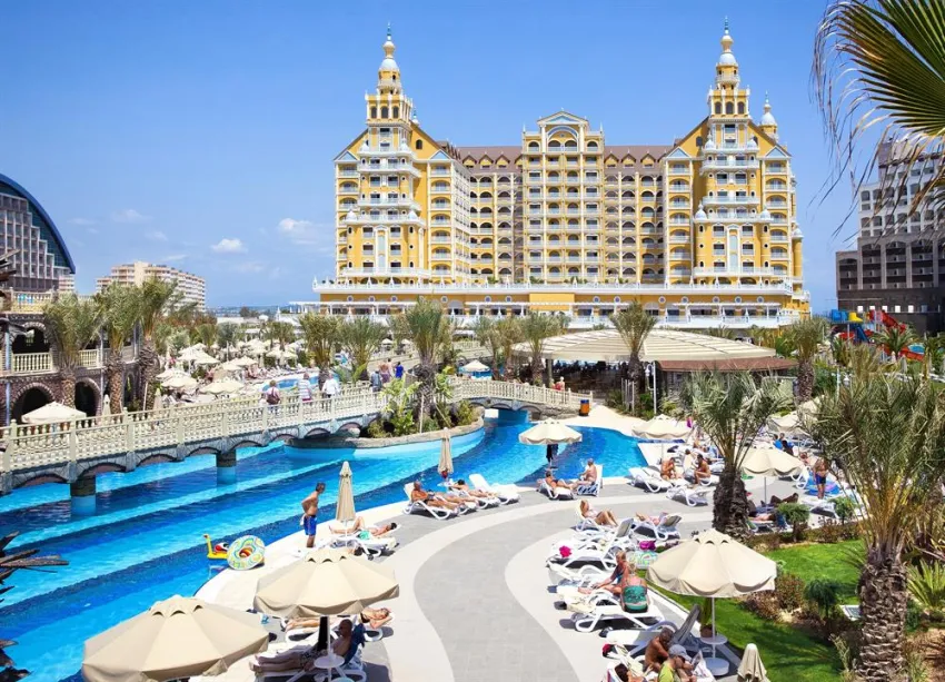 ROYAL HOLIDAY PALACE HOTEL  5*-25