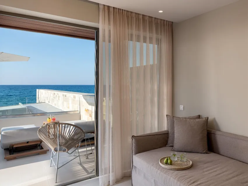 Ikones SeaFront Luxury Suites 5*-15