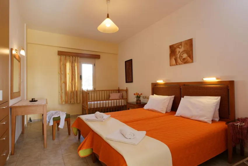 Fotis Studios And Apartments 4*-6