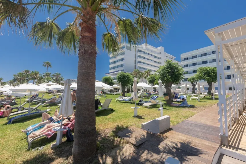 Iliada Beach Hotel 4*-80