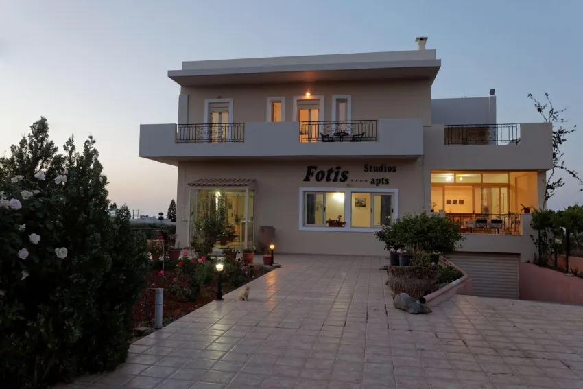 Fotis Studios And Apartments 4*-1