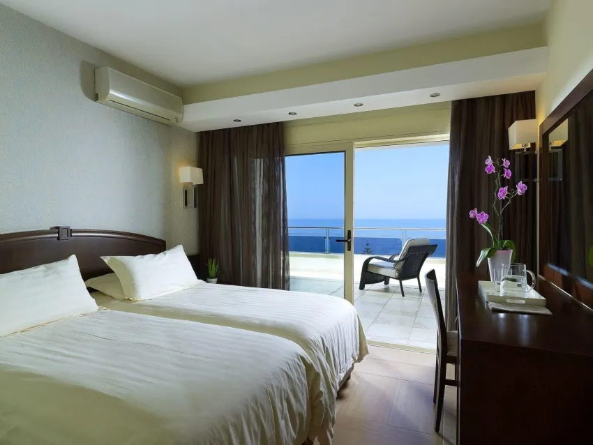 Macaris Suites and Spa 5*-5