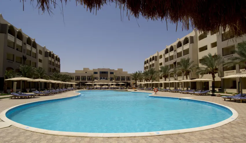 El Karma Aqua Beach Resort 4*-5