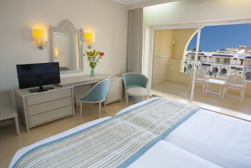 Iberostar Waves Averroes 4*-8