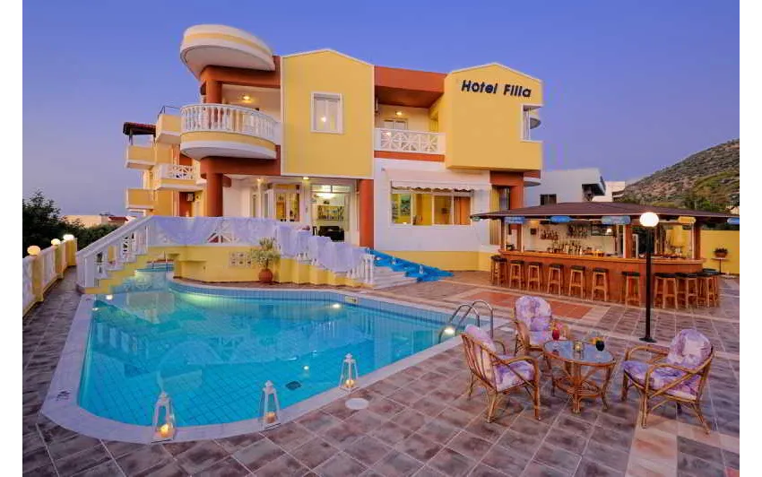 Filia Hotel and Apartments 4*-1